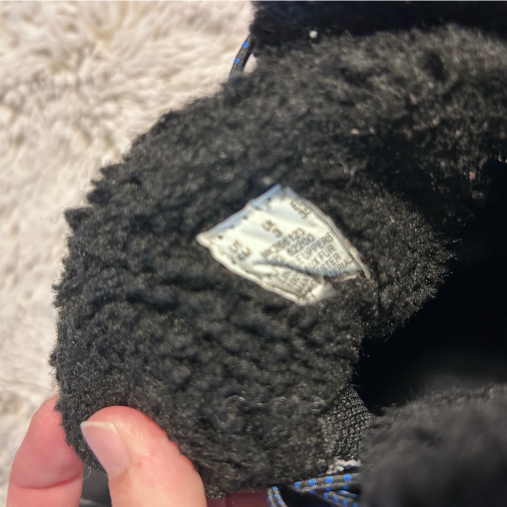 Merrell Kids Black and Blue Rain & Snow Boots size 4 - Picture 8 of 9